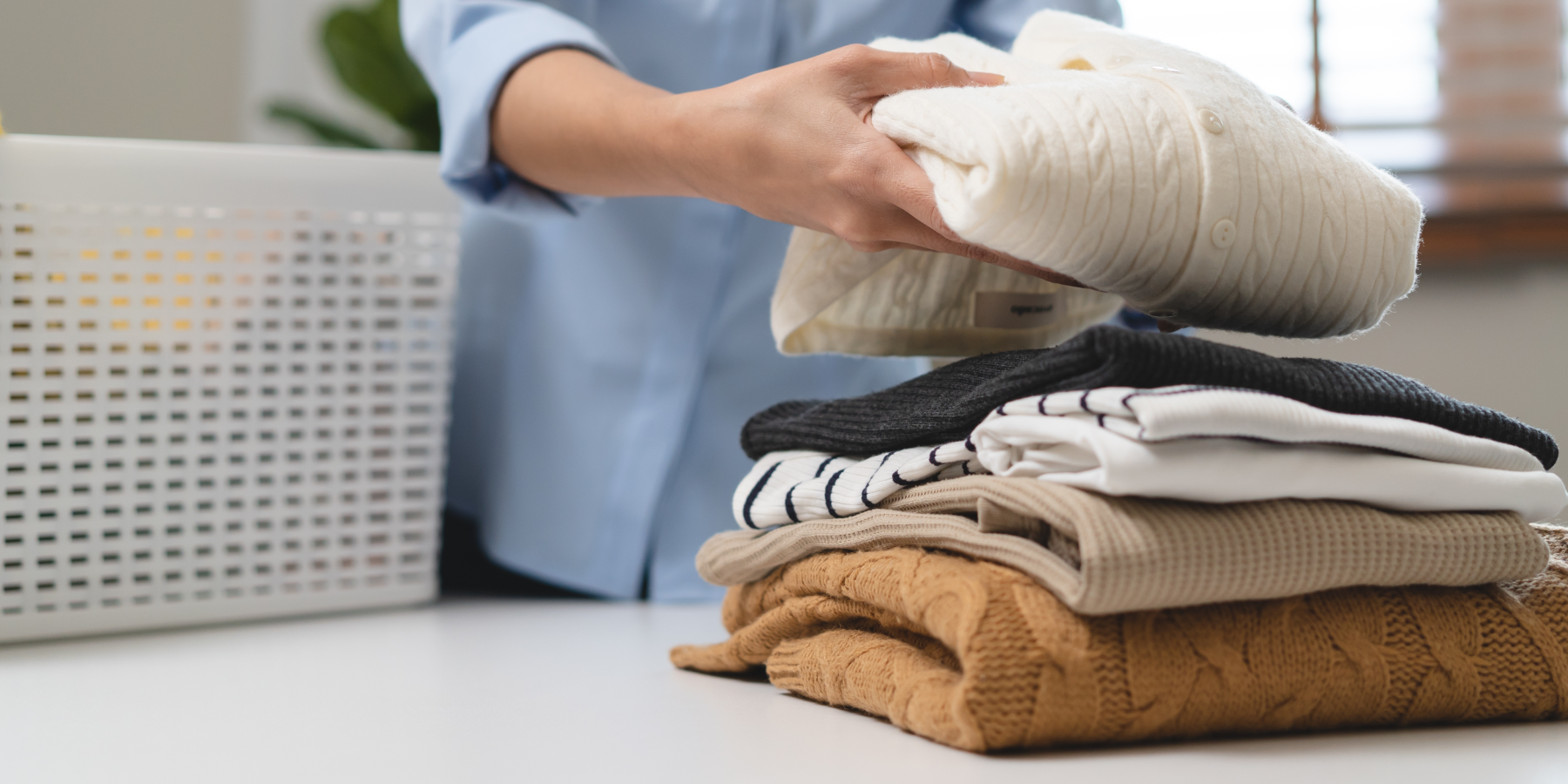 Wash And Fold In Action Sweaters 1800X900