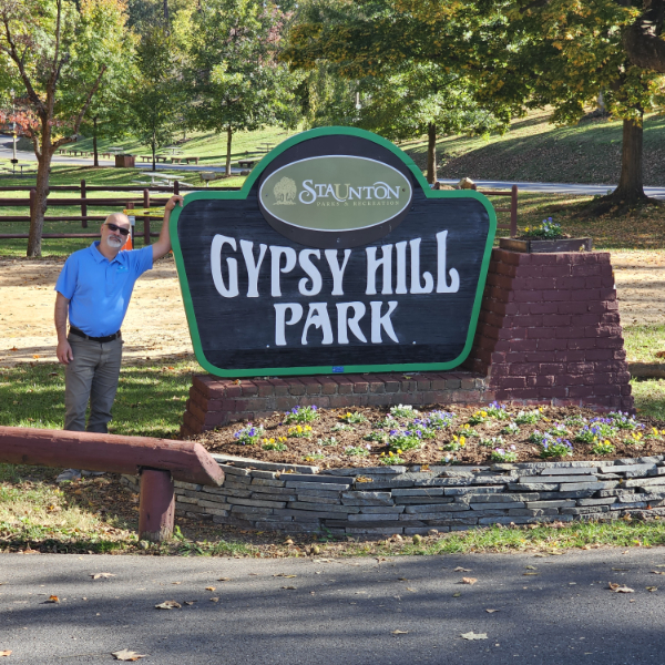 Staunton Gypsy Hill Park 600X600
