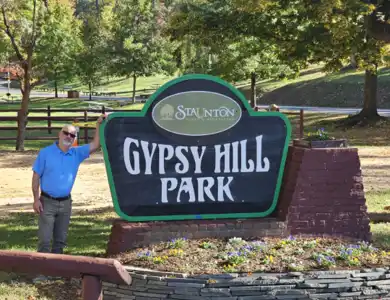 Staunton Gypsy Hill Park 600X600